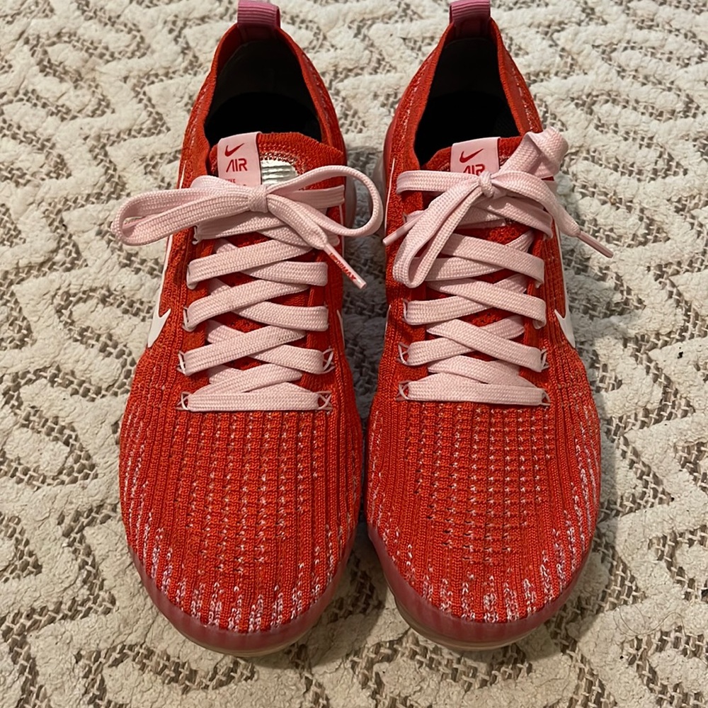 Nike Air Vapormax Flyknit 3 Track Red and pink